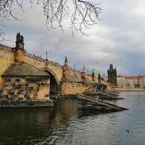 El Puente de Carlos El puente de Carlos