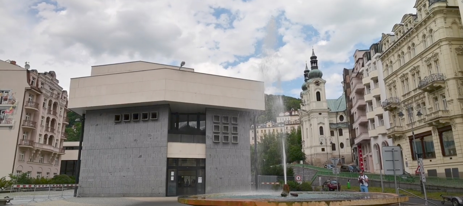 Karlovy Vary Okamuea